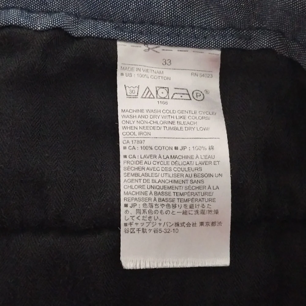 Banana Republic Men's Emerson Navy Shorts size 33